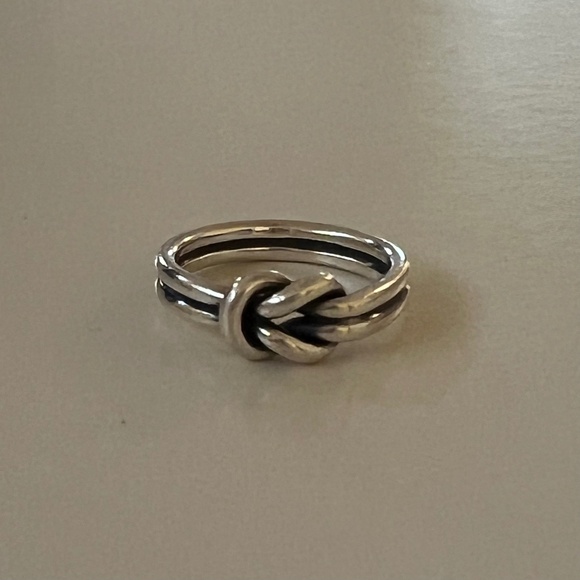 James Avery Lovers Knot Ring - Picture 1 of 2